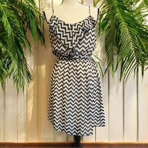 NO BOUNDARIES Chevron Ruffle Sleeveless Spaghetti Strap Dress - Size M (7-9)